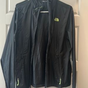 🌧️Northface Windbreaker🌧️